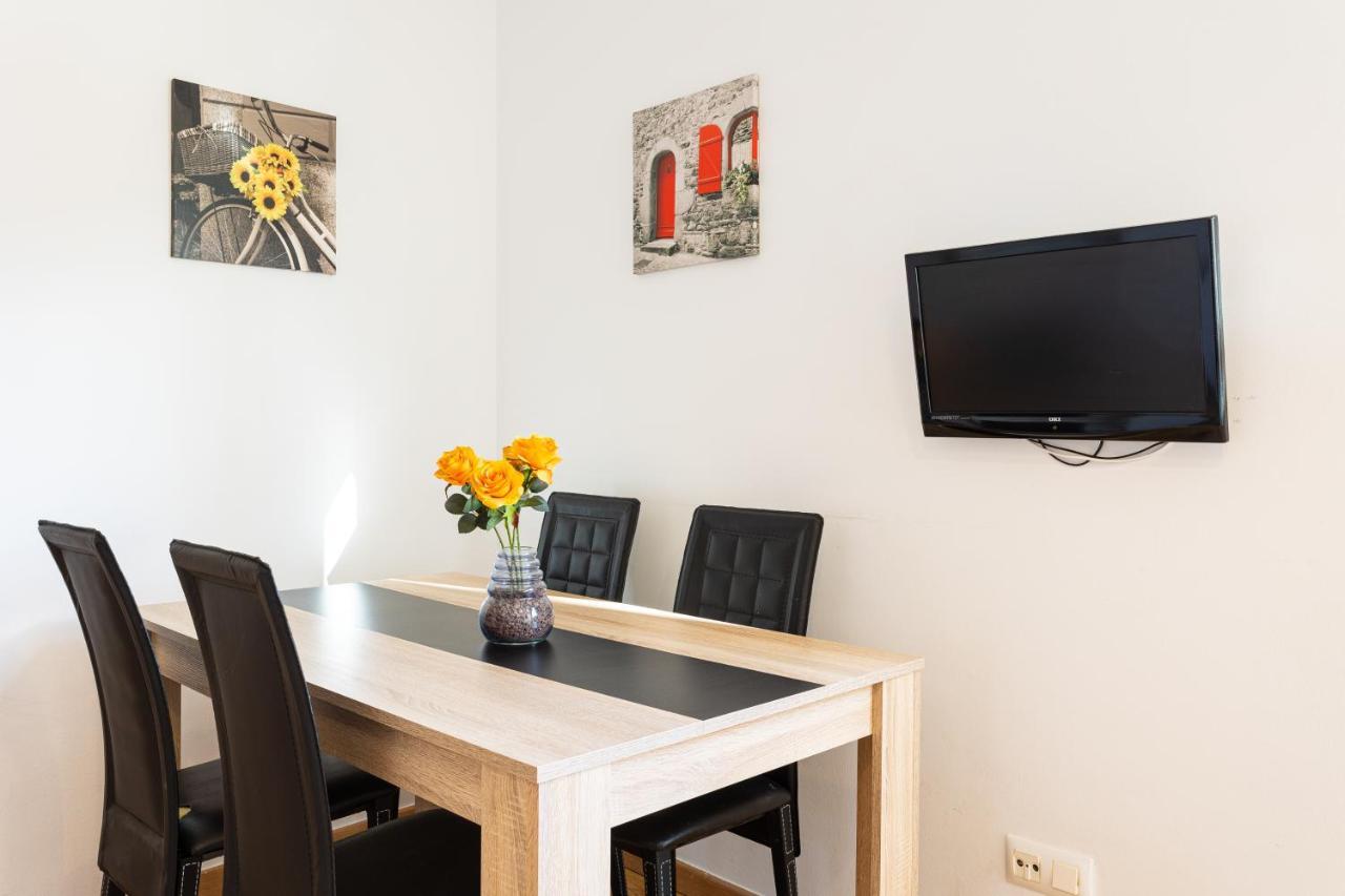 Holidays2Malaga Cruz Verde City Center With Aircon & Wifi Esterno foto